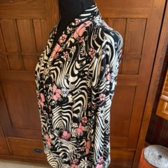 Elana by Tanner Floral Print Silk Wrap Blouse Size 14 - Picture 2 of 6